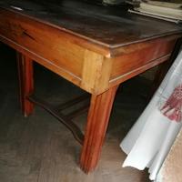 Mobili vari e completo per cucina.