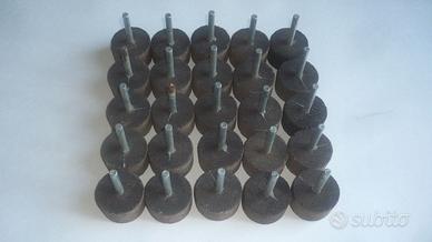 Lotto di 25 pietre abrasive 40 x 25 mm con gambo