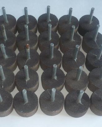 Lotto di 25 pietre abrasive 40 x 25 mm con gambo