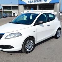 Lancia Ypsilon 1.3 MJT 95CV 5 porte NEOPATENTATI -