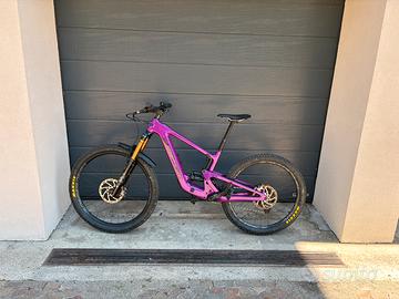 Santa Cruz Heckler SL pacchetto S tgl. M con acc.