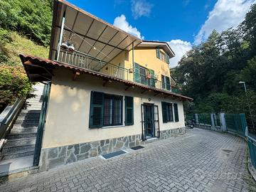 Cogoleto - Villa indipendente con ampio terreno