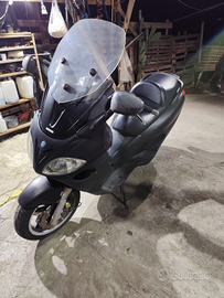 Scooter Piaggio x9 200