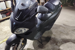 Scooter Piaggio x9 200