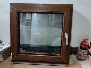 Finestra in PVC Gealan