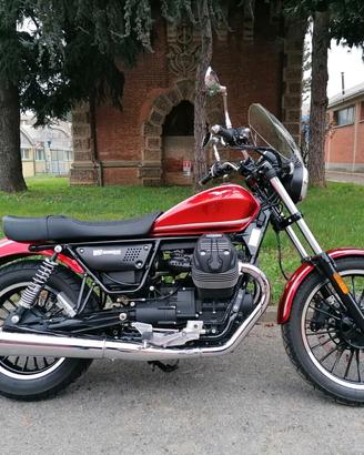 Moto Guzzi V9 Roamer - solo 1.300km