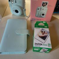 Instax Mini 12+ album e ricariche