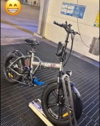 bicicletta elettrica come nuova