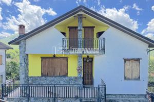 VILLA CON GIARDINO!
