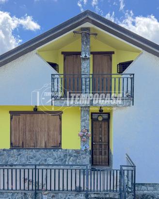 VILLA CON GIARDINO!