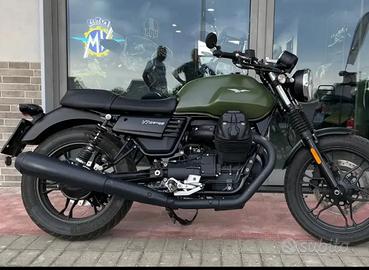 Moto Guzzi V7 stone