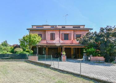 PORZIONE DI BIFAMILIARE A POGGIO RENATICO
