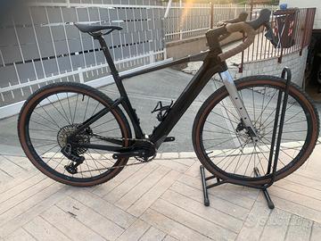 Bici gravel wilier elettrica