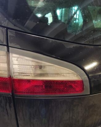 Fanale post. sx int. FORD S MAX del 2007