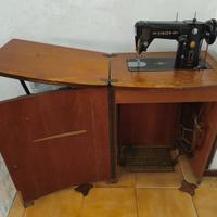 MACCHINA PER CUCIRE ANTICA