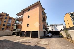 3 LOCALI A MAGENTA