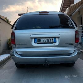 Voyager 7 posti 2.8 crd 150cv automatico