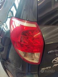 Fanale posteriore sinistro TOYOTA RAV 4 del 2006