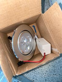 Faretti led a incasso