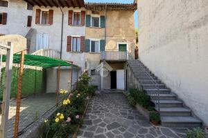 2 LOCALI A GARGNANO