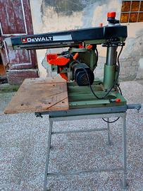 Sega a braccio Radiale DeWalt 