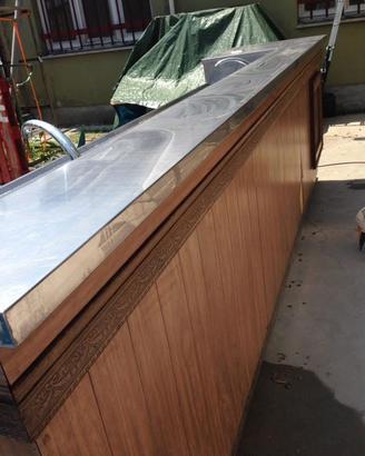 Bancone lineare - inox