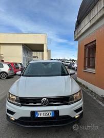 Volkswagen Touran 2.0 TDI 150 CV SCR DSG Business 