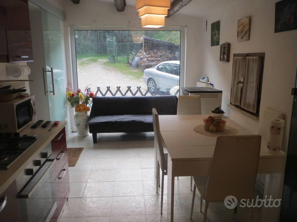 Rustico / Casale di 130 m² con 4 locali a Ancona - Altro
