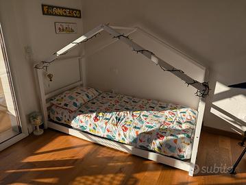 letto capanna montessori