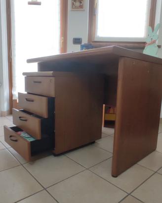 Scrivania per compiti bambini/ragazzi