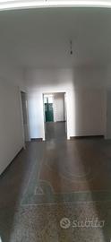 TRILOCALE 100 mq/ VERANDA VIVIBILE/ 2 BALCONI