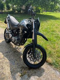 Yamaha XT660X