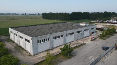 Capannone 2000 mq + area cortiliva