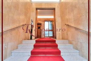 Immobile di 140 m² con 2 locali a Milano