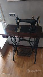 Macchina da cucire vintage