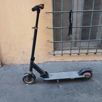 monopattino elettrico lancia ypsilon 