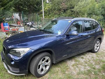 Bmw x1 xdrive 18d 4x4 tetto panoramico