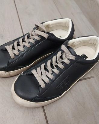 Guess Sneakers