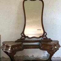 Petineuse stile Chippendale