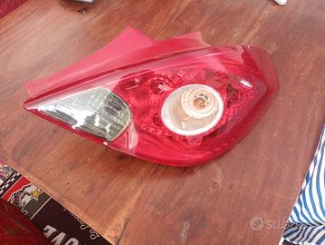 faro posteriore Opel corsa d con retromarcia 