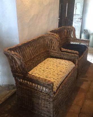 Coppia di divani in vimini