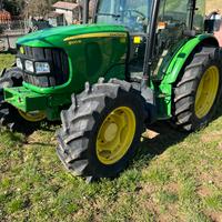 Trattore agricolo