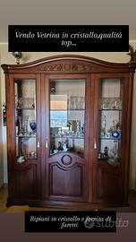 Vetrina stile classico legno e cristallo