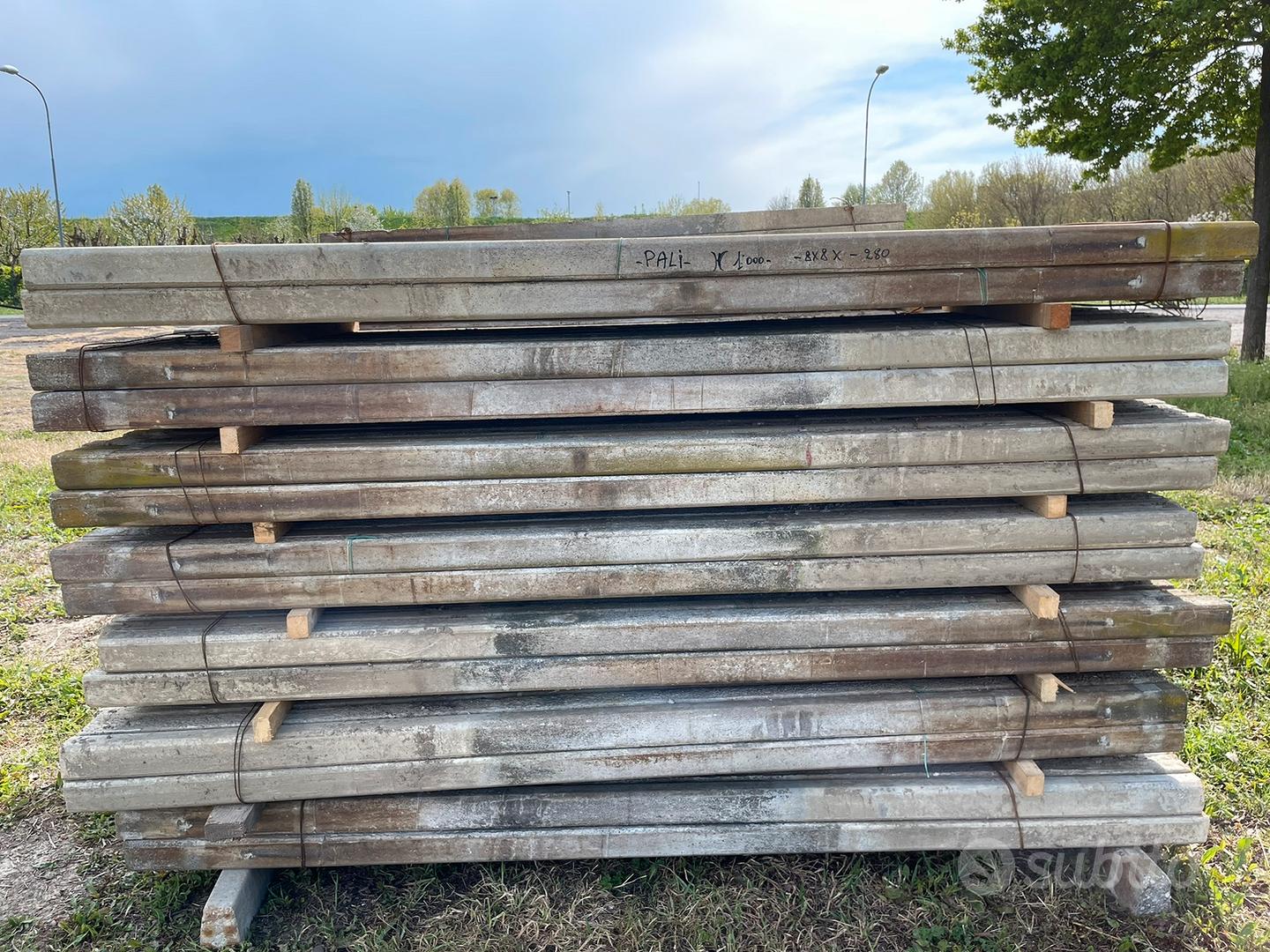 pali legno di pino - Giardino e Fai da te In vendita a Modena