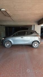 Lancia Y Metano EcoChic Platinum