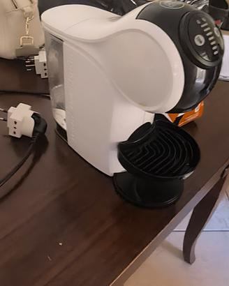 Macchina del caffè Dolce Gusto con capsule incluse