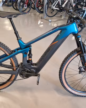 Megamo Crave Carbon M 2023