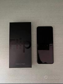 Samsung Galaxy Z Flip 4