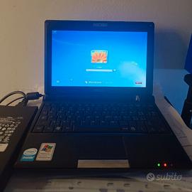Laptop Asus Eee 900HD (pc portatile)