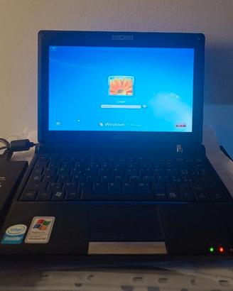 Laptop Asus Eee 900HD (pc portatile)
